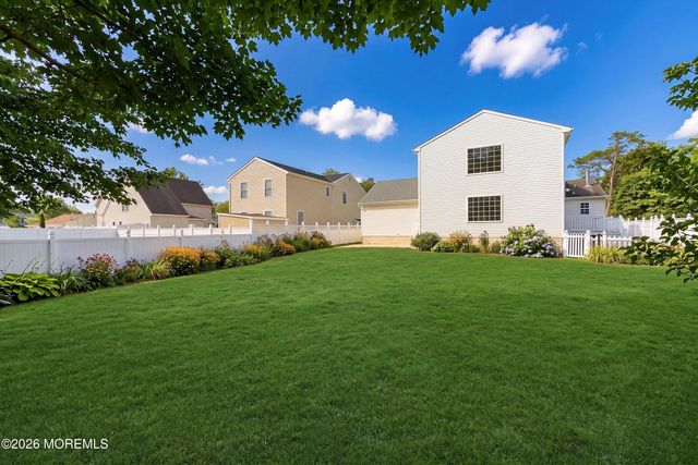 821 Bunnell Street, Lanoka Harbor, NJ 08734