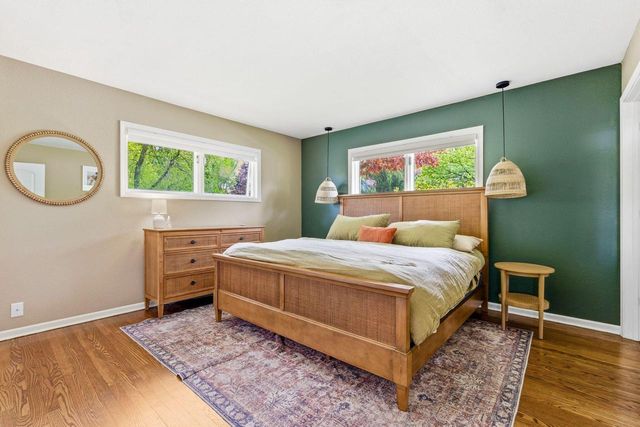 1004 Newhall AVENUE, Waukesha, WI 53186