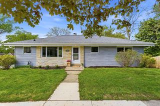 1004 Newhall AVENUE, Waukesha, WI 53186