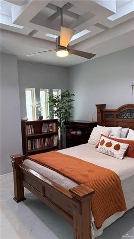 2112 Ginger Avenue, Weslaco, TX 78596