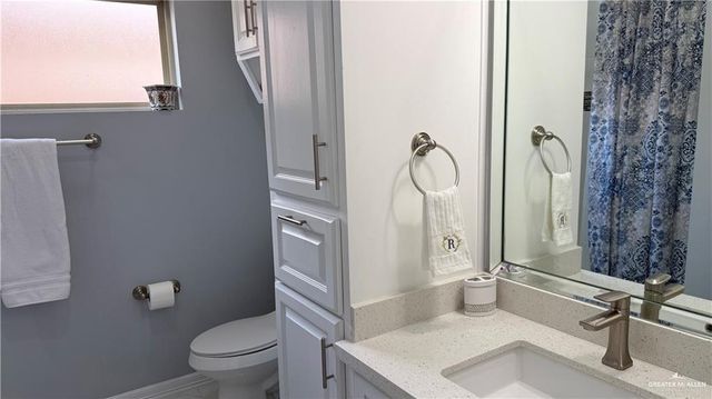 2112 Ginger Avenue, Weslaco, TX 78596