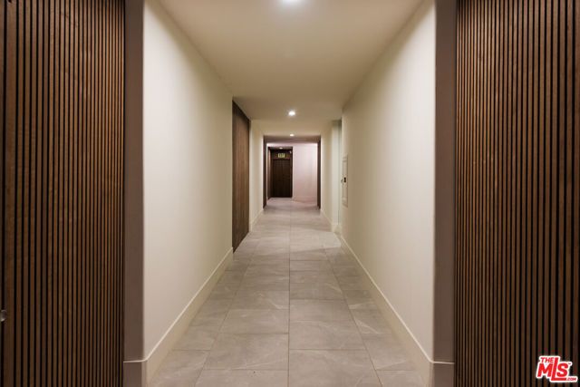 339 N Palm Drive 202, Beverly Hills, CA 90210