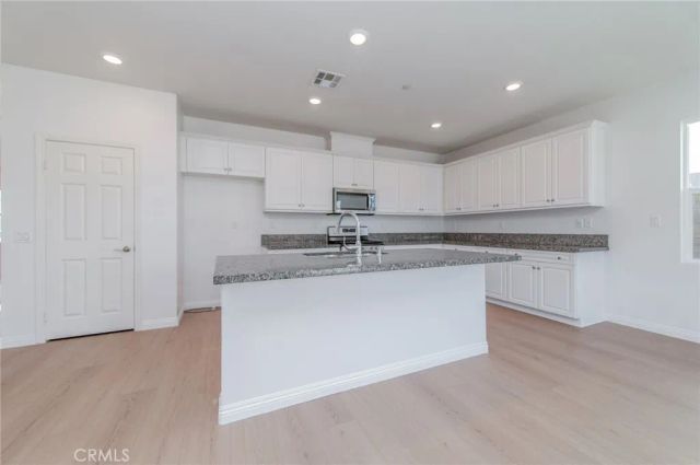 2834 E Murdock, Ontario, CA 91762