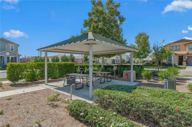 2834 E Murdock, Ontario, CA 91762