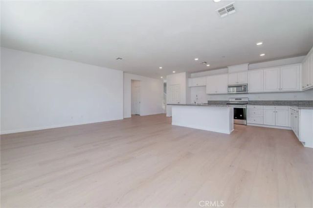 2834 E Murdock, Ontario, CA 91762