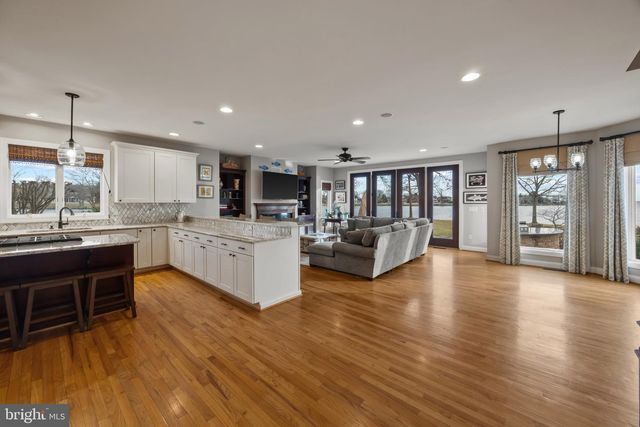 137 TANNERS POINT DR, Stevensville, MD 21666