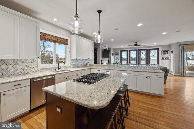 137 TANNERS POINT DR, Stevensville, MD 21666