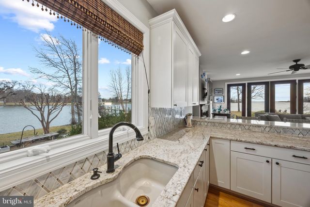 137 TANNERS POINT DR, Stevensville, MD 21666