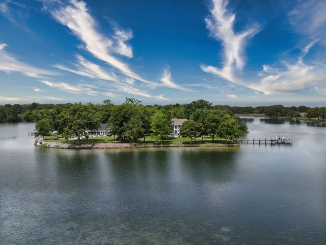 137 TANNERS POINT DR, Stevensville, MD 21666