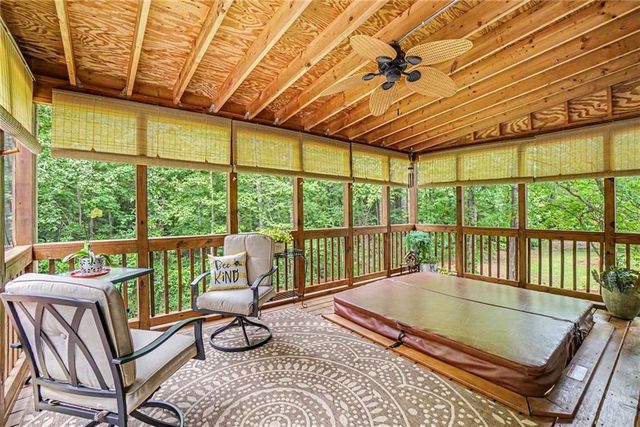 6008 Woodcreek Drive, Woodstock, GA 30188