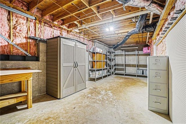 6008 Woodcreek Drive, Woodstock, GA 30188