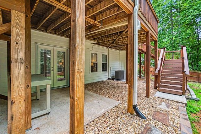 6008 Woodcreek Drive, Woodstock, GA 30188