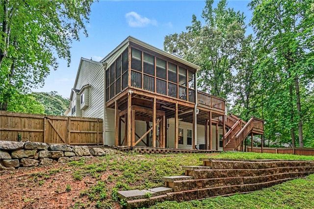 6008 Woodcreek Drive, Woodstock, GA 30188