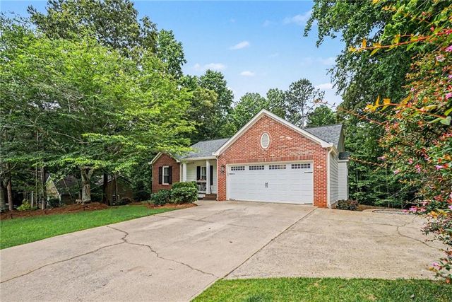 6008 Woodcreek Drive, Woodstock, GA 30188
