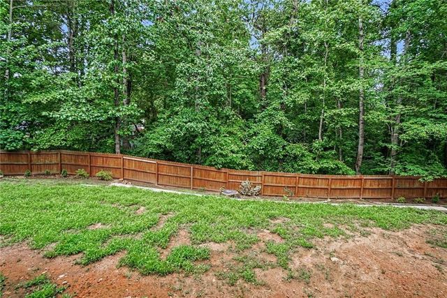 6008 Woodcreek Drive, Woodstock, GA 30188