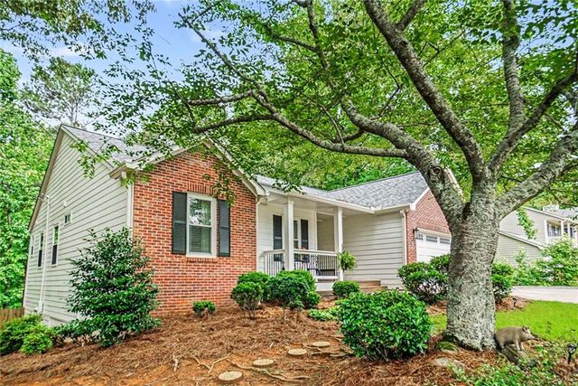 6008 Woodcreek Drive, Woodstock, GA 30188