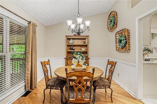 6008 Woodcreek Drive, Woodstock, GA 30188