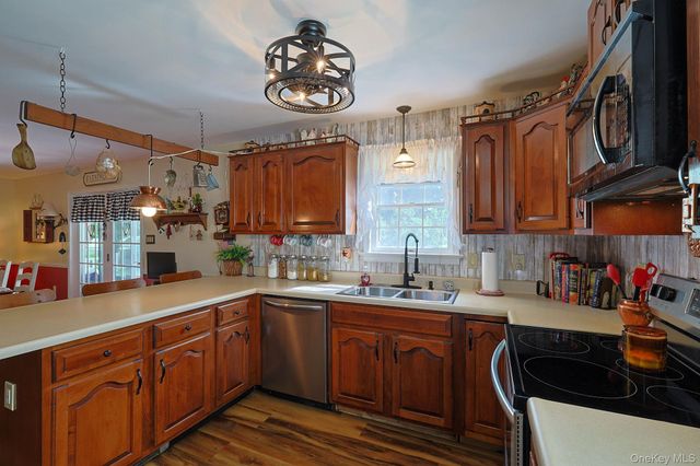 3 Unity Lane, New Paltz, NY 12561