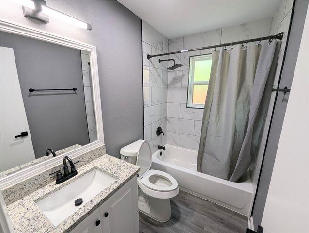 2015 Rosalee Street 1, La Marque, TX 77568