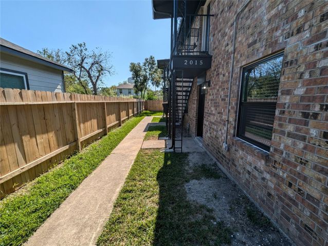 2015 Rosalee Street 1, La Marque, TX 77568