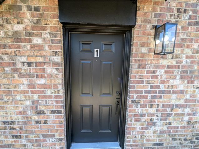 2015 Rosalee Street 1, La Marque, TX 77568