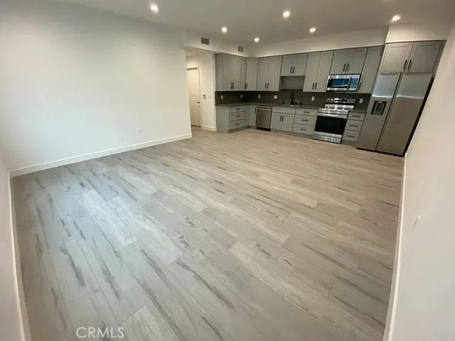 10455 Etiwanda Avenue, Porter Ranch, CA 91326