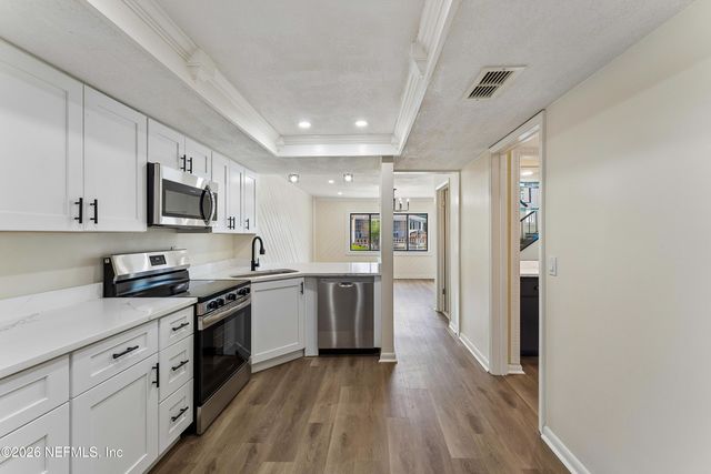 9241 WINGED FOOT Lane, Jacksonville, FL 32256