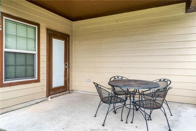 3004 Papa Bear Drive, College Station, TX 77845