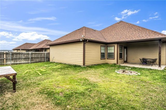 3004 Papa Bear Drive, College Station, TX 77845