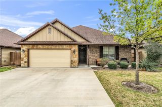 3004 Papa Bear Drive, College Station, TX 77845
