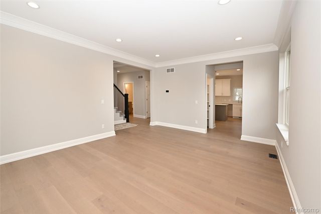 486 Green Hill Lane, Lake Orion Village, MI 48360