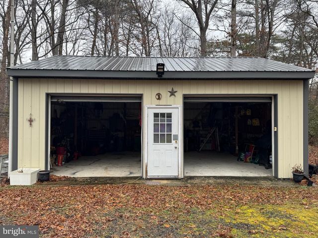 3077 LEXINGTON AVE, Millville, NJ 08332