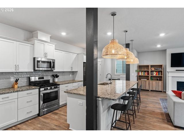 11509 Ne 138TH Ave, Brush Prairie, WA 98606
