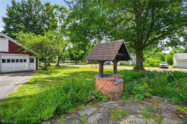 13721 Spring Street, Burton, OH 44021