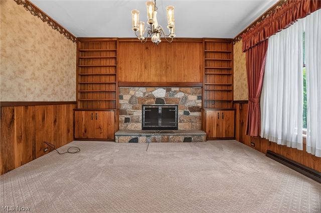 13721 Spring Street, Burton, OH 44021