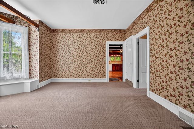 13721 Spring Street, Burton, OH 44021