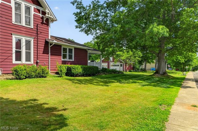 13721 Spring Street, Burton, OH 44021