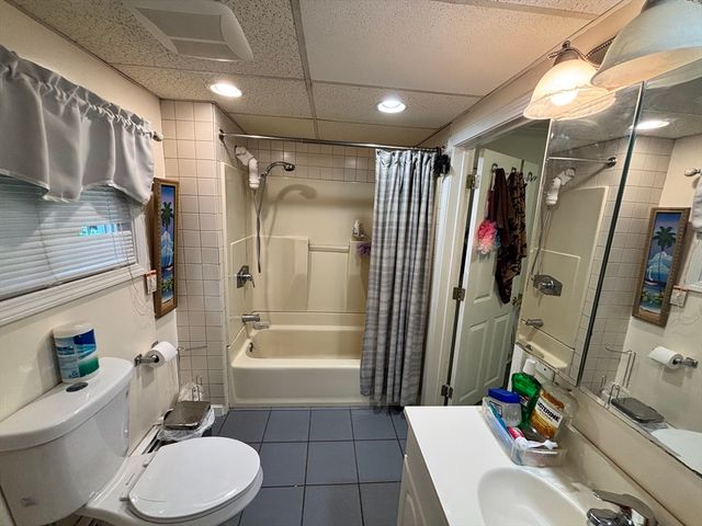 747 River St 2, Haverhill, MA 01832