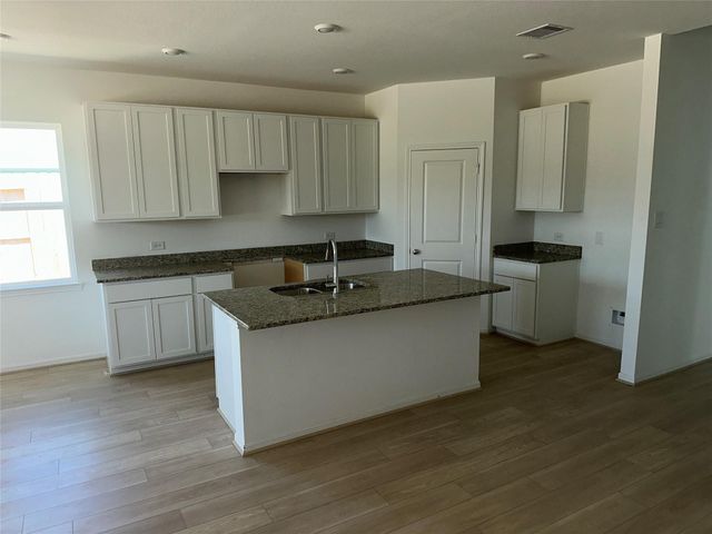 122 Daylight Crest Drive, Crosby, TX 77532