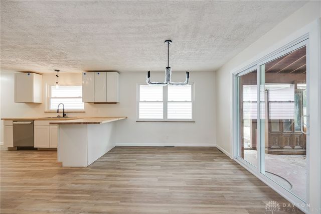 190 Oakridge Drive, Springfield, OH 45504