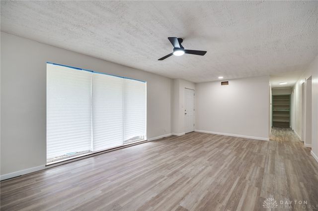 190 Oakridge Drive, Springfield, OH 45504