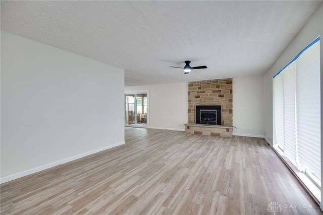 190 Oakridge Drive, Springfield, OH 45504