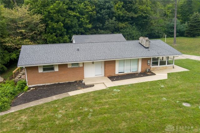 190 Oakridge Drive, Springfield, OH 45504