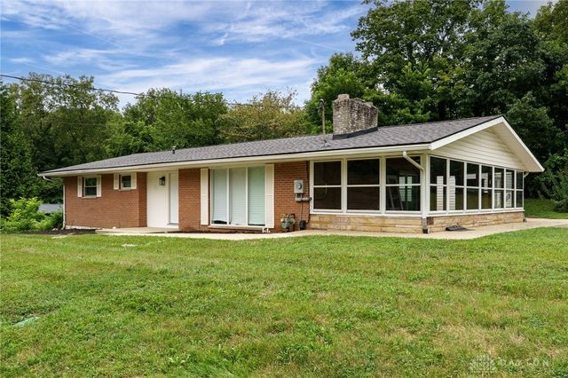 190 Oakridge Drive, Springfield, OH 45504