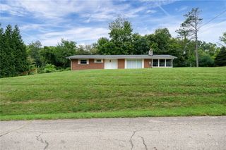 190 Oakridge Drive, Springfield, OH 45504