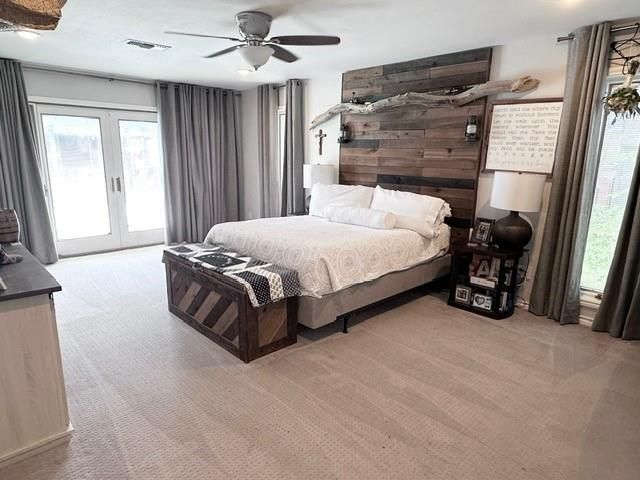 807 Trochta Street, El Campo, TX 77437