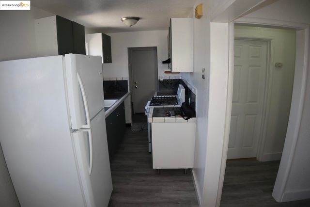6921 Flora ST, Oakland, CA 94621