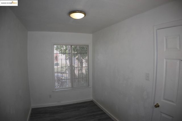 6921 Flora ST, Oakland, CA 94621