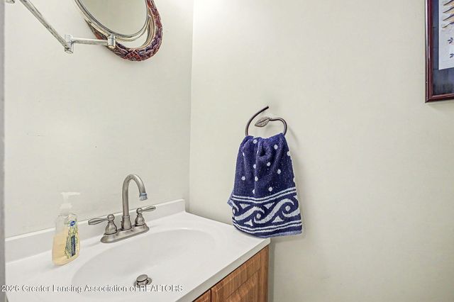 216 Rosamond Street, Lansing, MI 48912