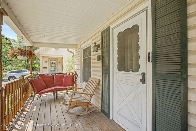 216 Rosamond Street, Lansing, MI 48912
